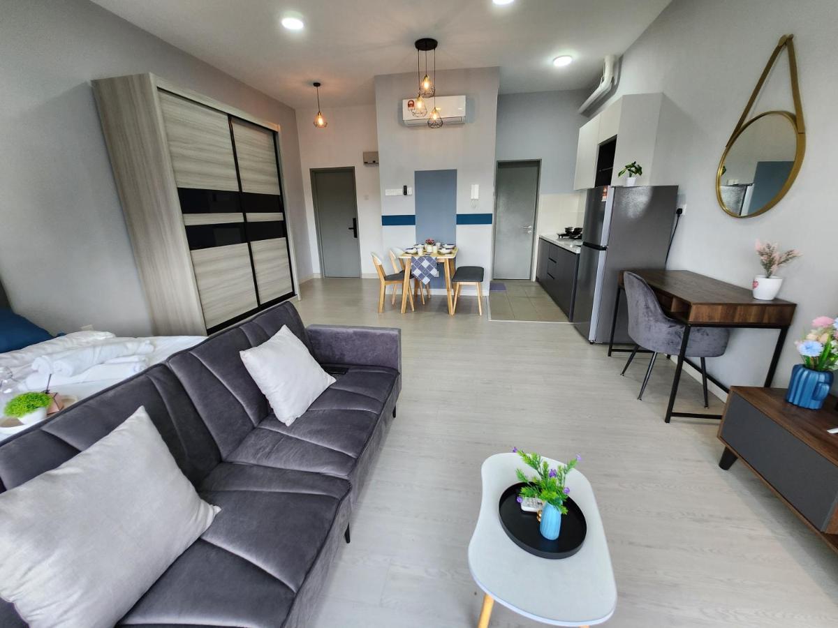 Taman Equine Comfy Studio#Greenery View#4 Pax#Aeon Mall Seri Kembangan Kültér fotó