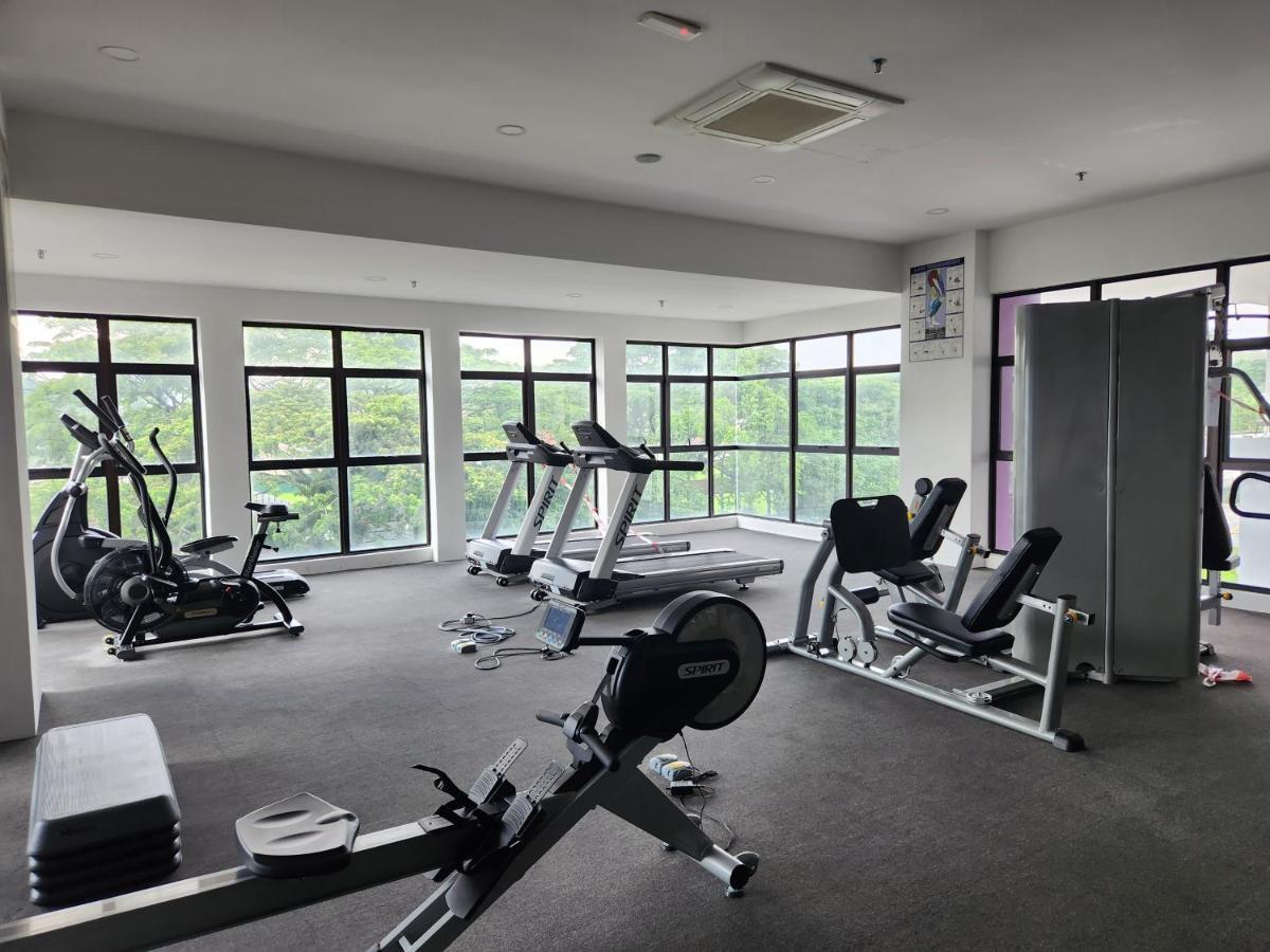 Taman Equine Comfy Studio#Greenery View#4 Pax#Aeon Mall Seri Kembangan Kültér fotó